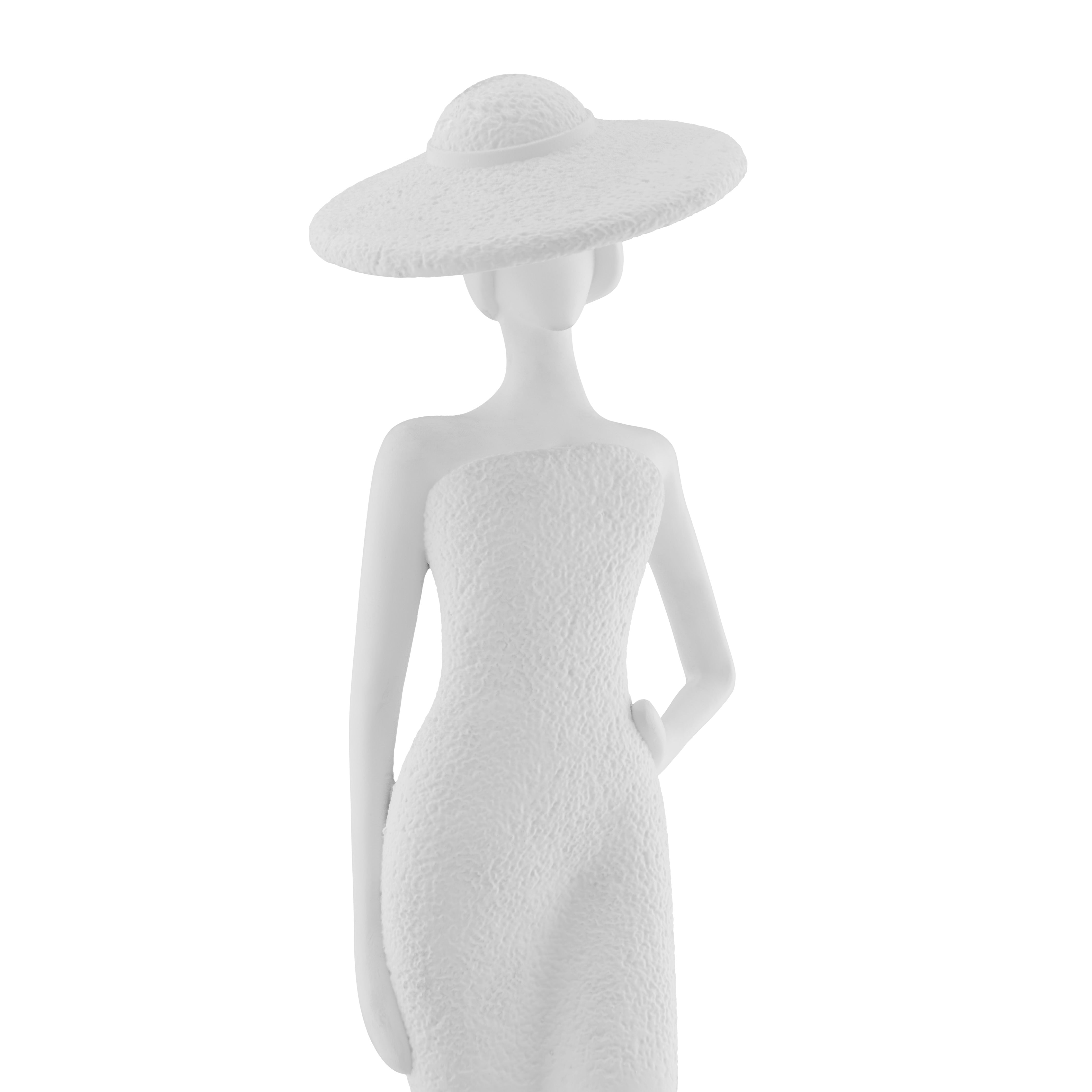 Sonia Sculpture, White