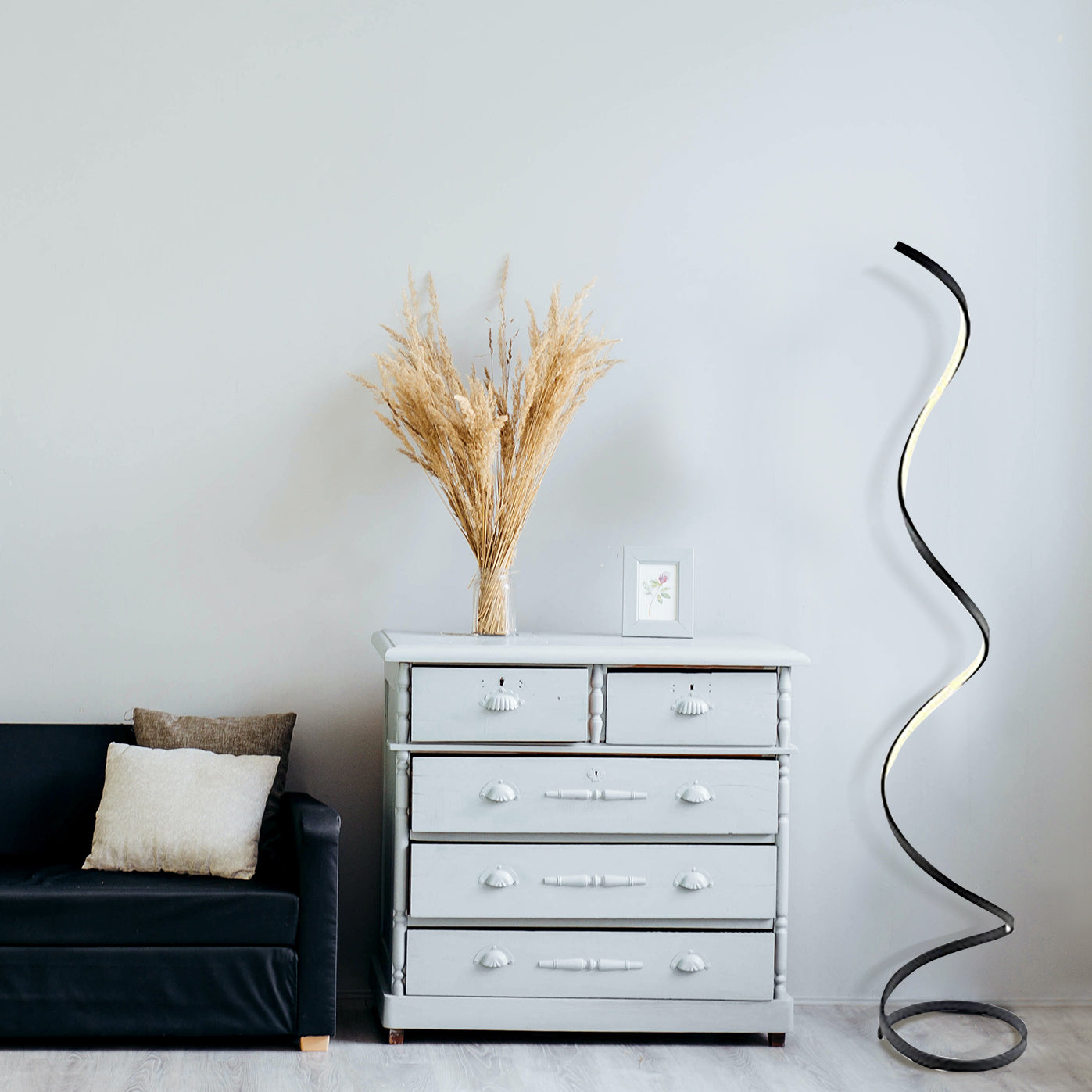 Modern LED Spiral Floor Lamp // Matte Black